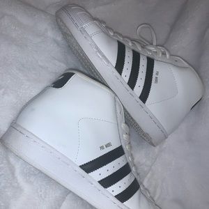 High top adidas 5 1/2 Y
